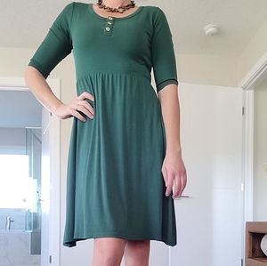 The Kindred Green Dress Size M